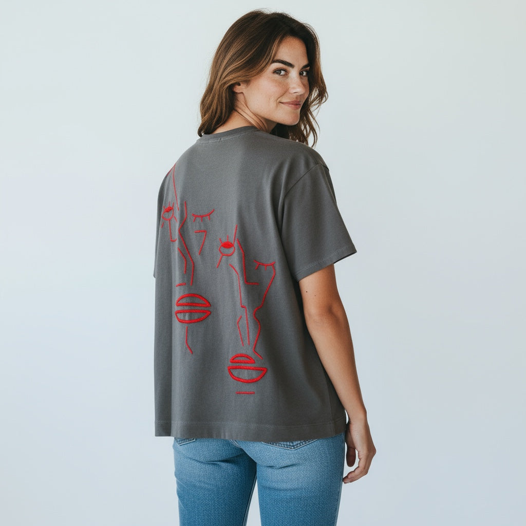 FEMME - T-shirt bleu gris brodé rouge
