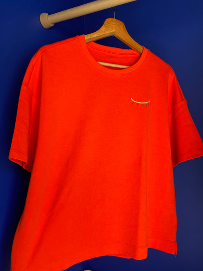 FEMME - t-shirt rouge broderies colorées