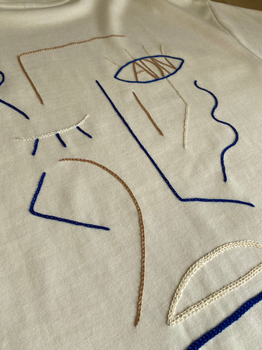 HOMME - T-shirt crème brodé bleu & café