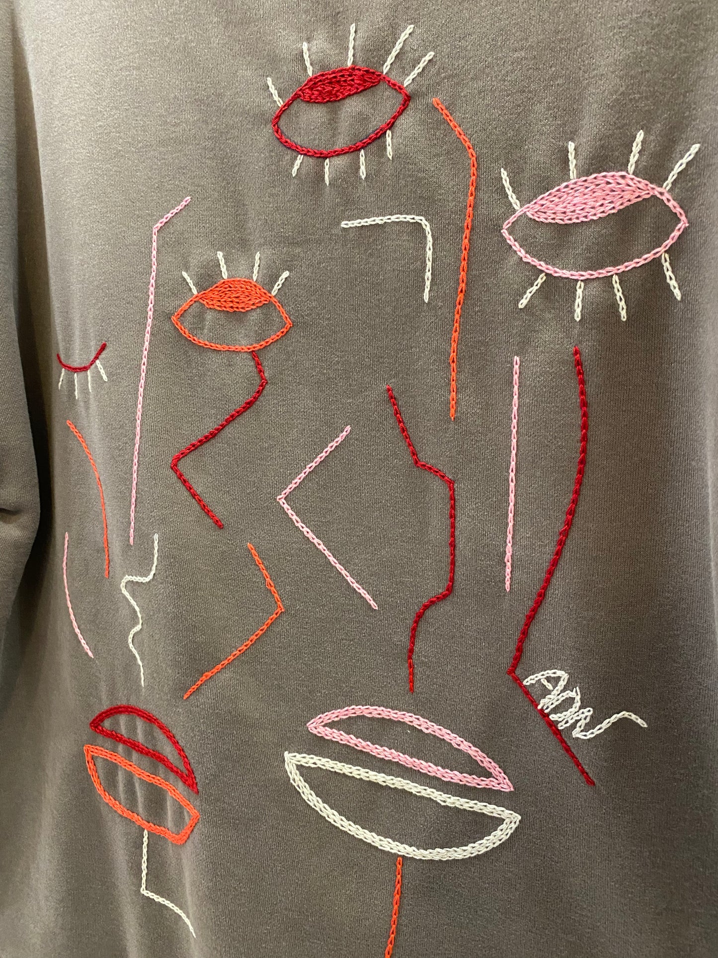 FEMME - Sweat marron brodé rose & rouge