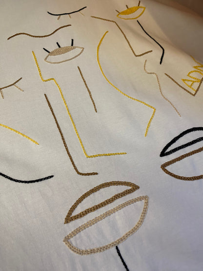 HOMME - t-shirt blanc broderies noir/marron/jaune