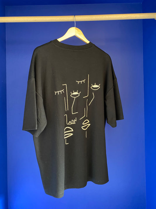 HOMME - T-shirt noir brodé beige