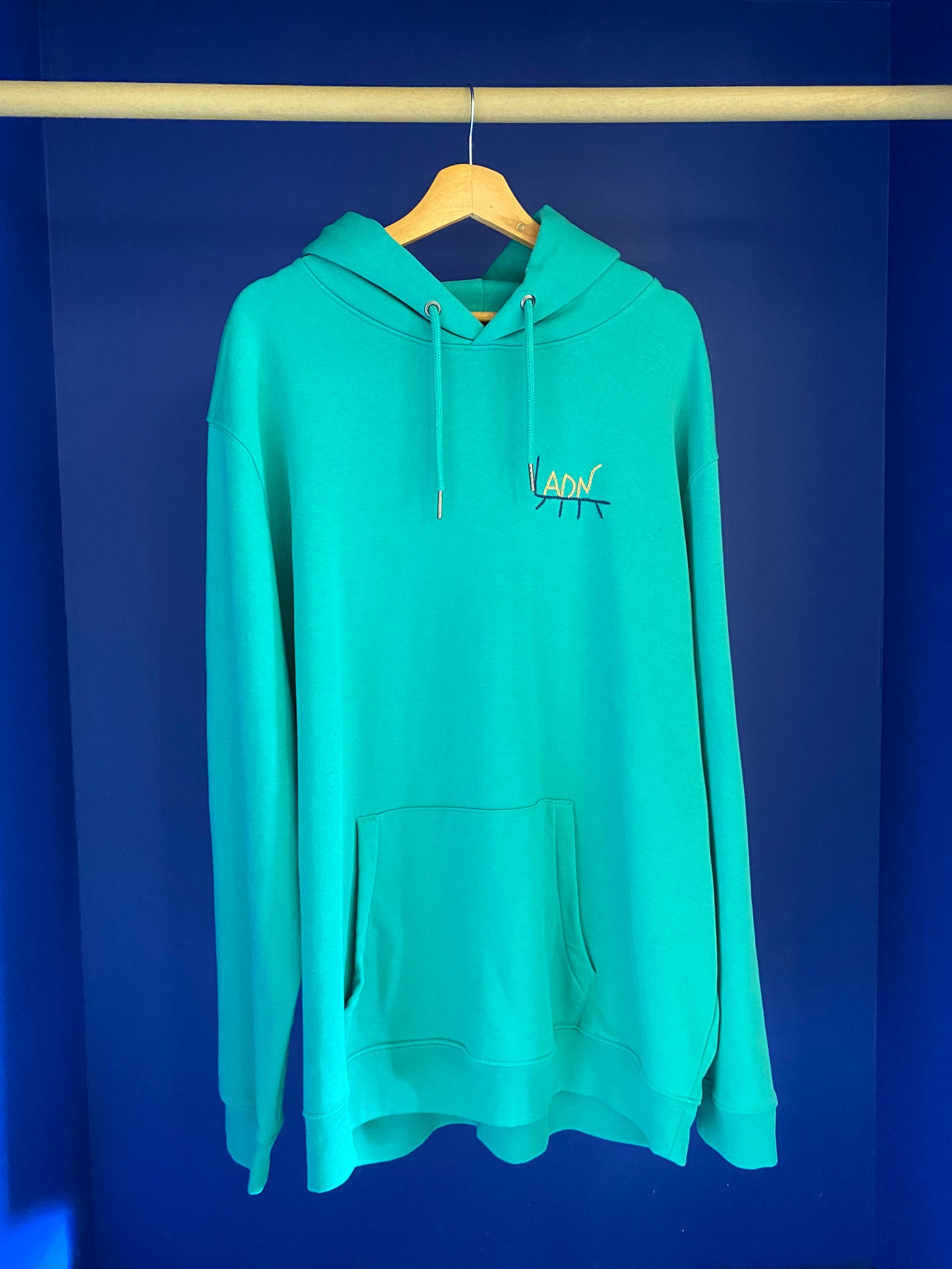 HOMME- Sweat vert broderies bleu/rouge/beige/saumon